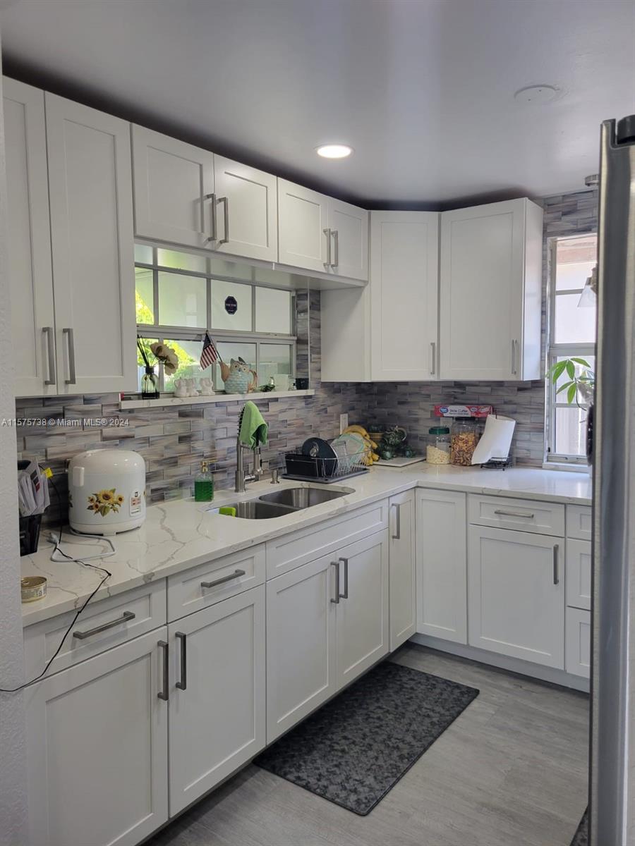 SEMINOLE LAWN - Residential