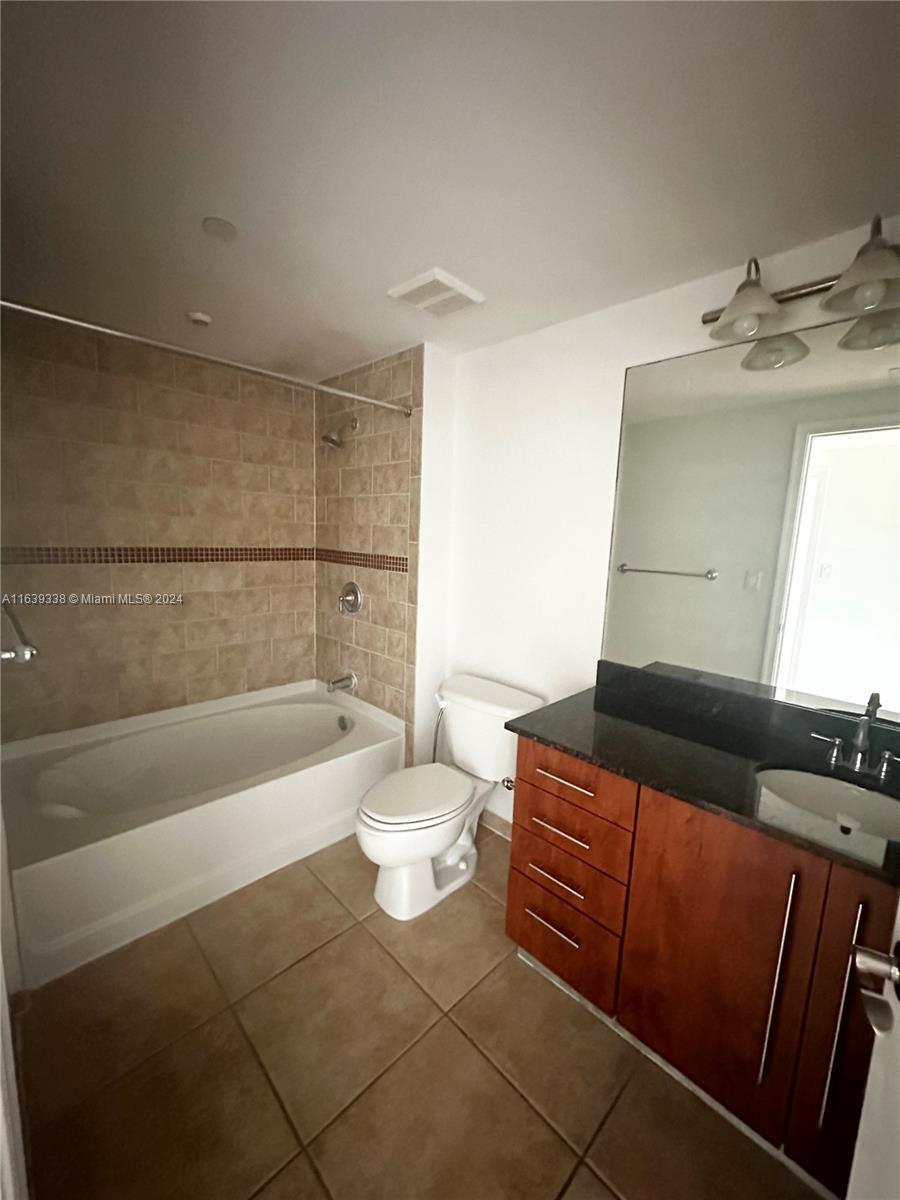 TOSCANO CONDO - Residential