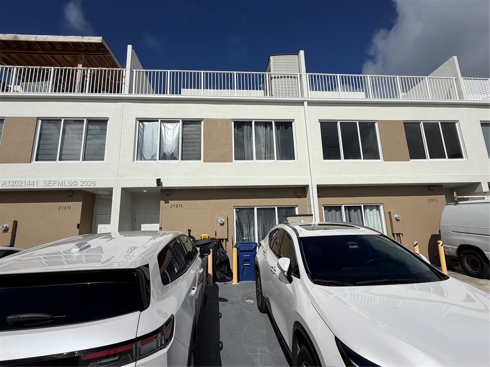 PARADISE GARDENS - Residential Lease