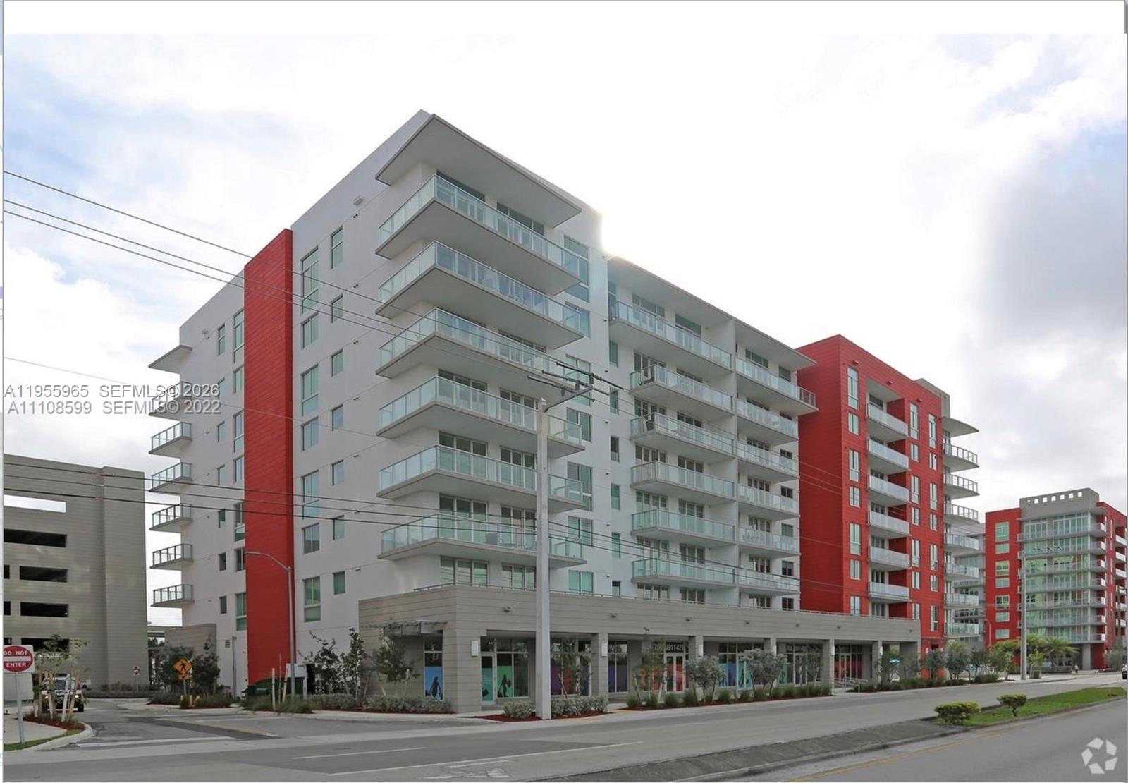 GRAND BAY COMMONS SOUTH - Residential
