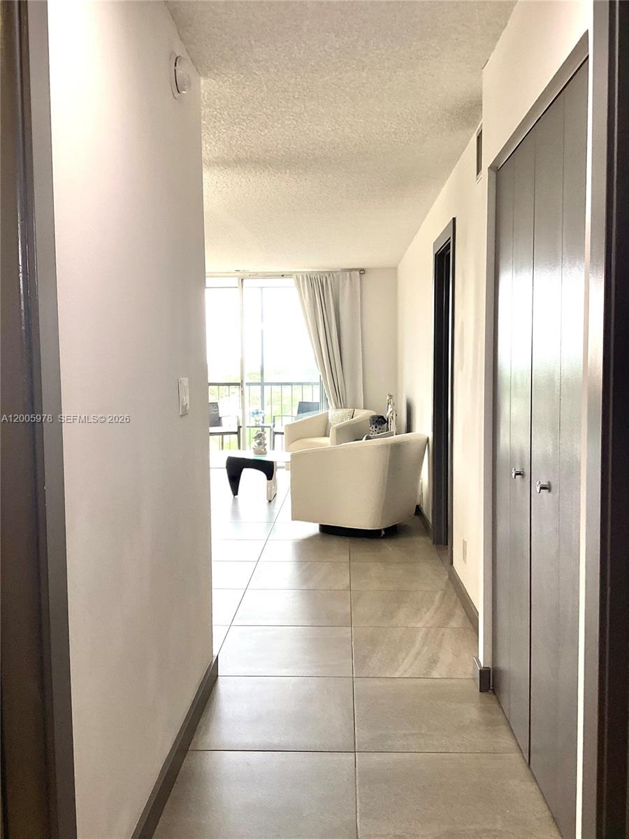 HOLLYBROOK GOLF AND - Residential