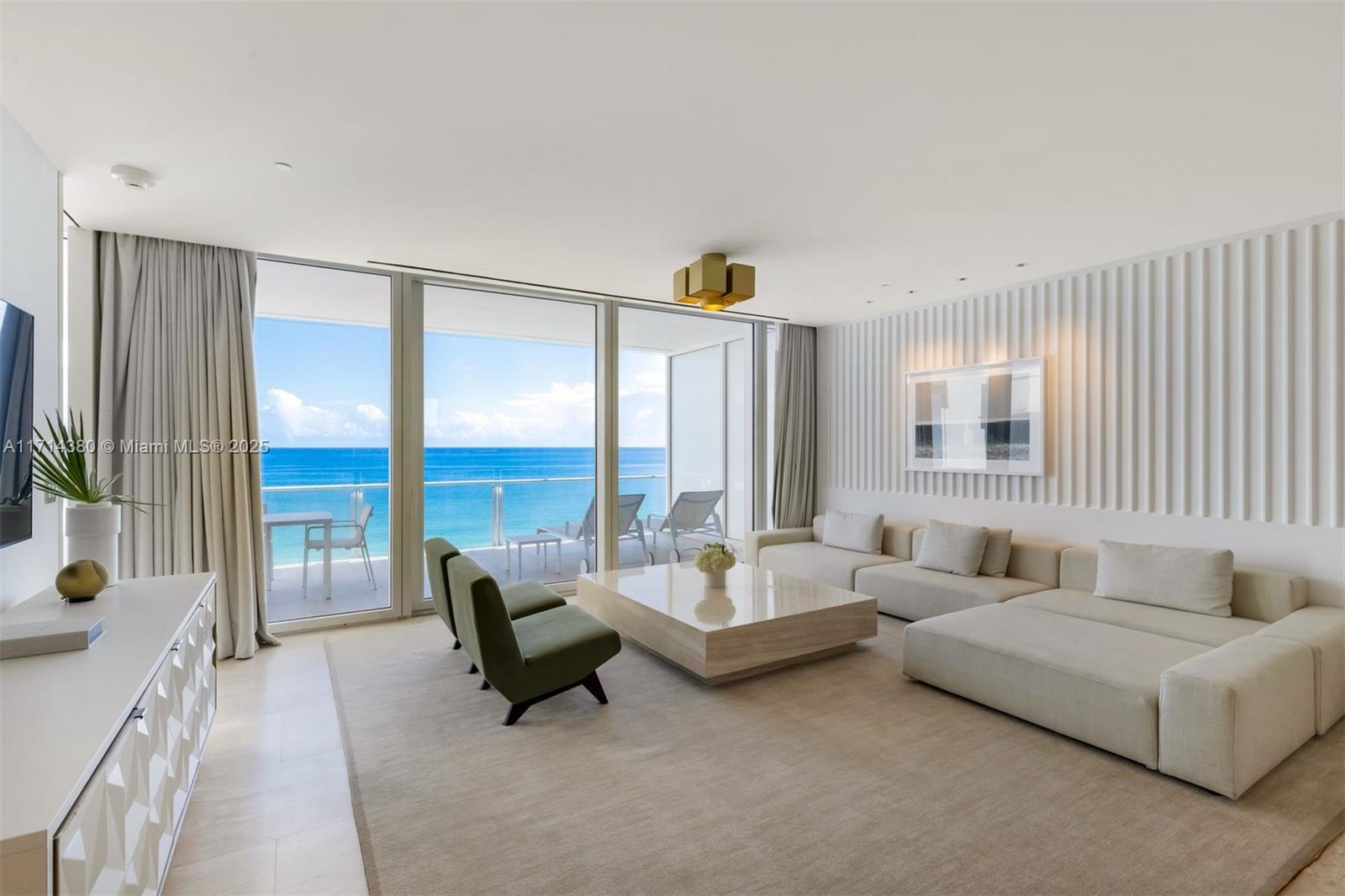 SURF CLUB CONDO - Residential