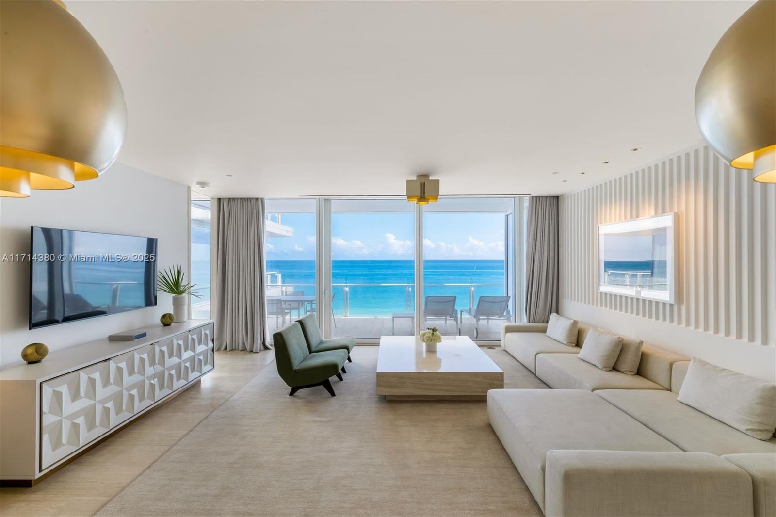 SURF CLUB CONDO - Residential