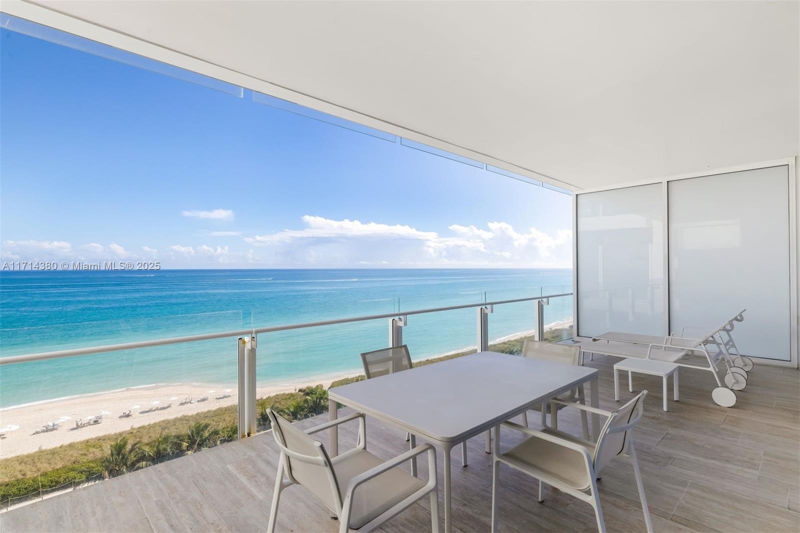SURF CLUB CONDO - Residential