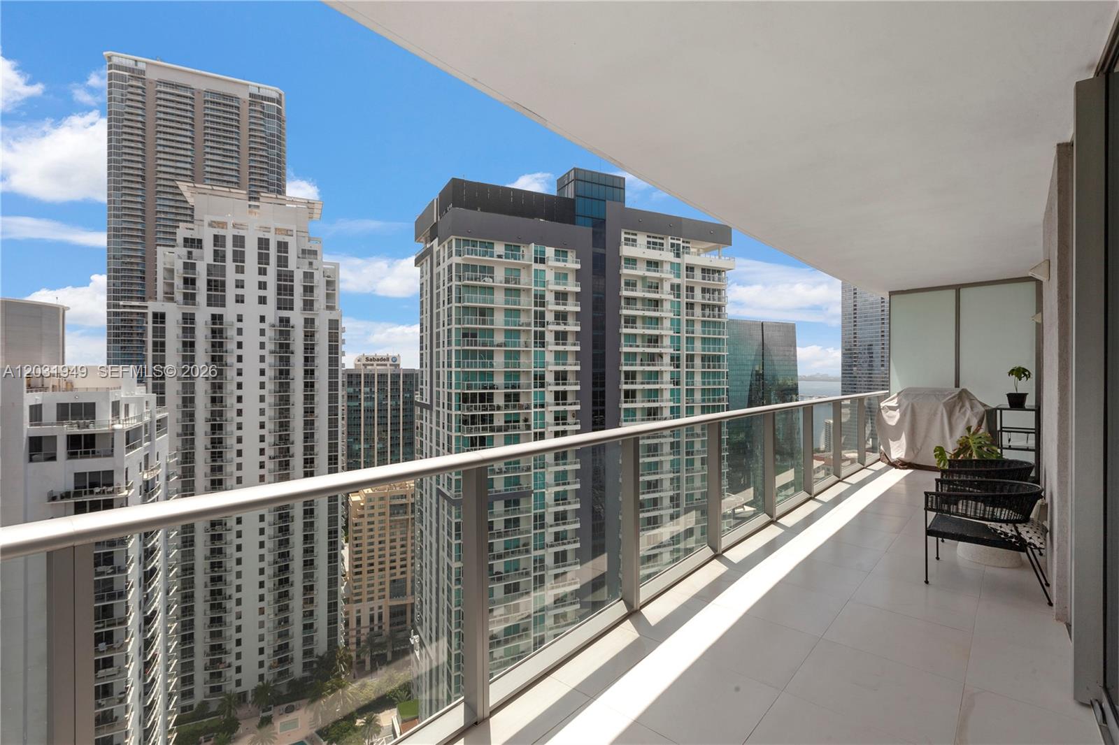 1100 MILLECENTO RESIDENCE - Residential