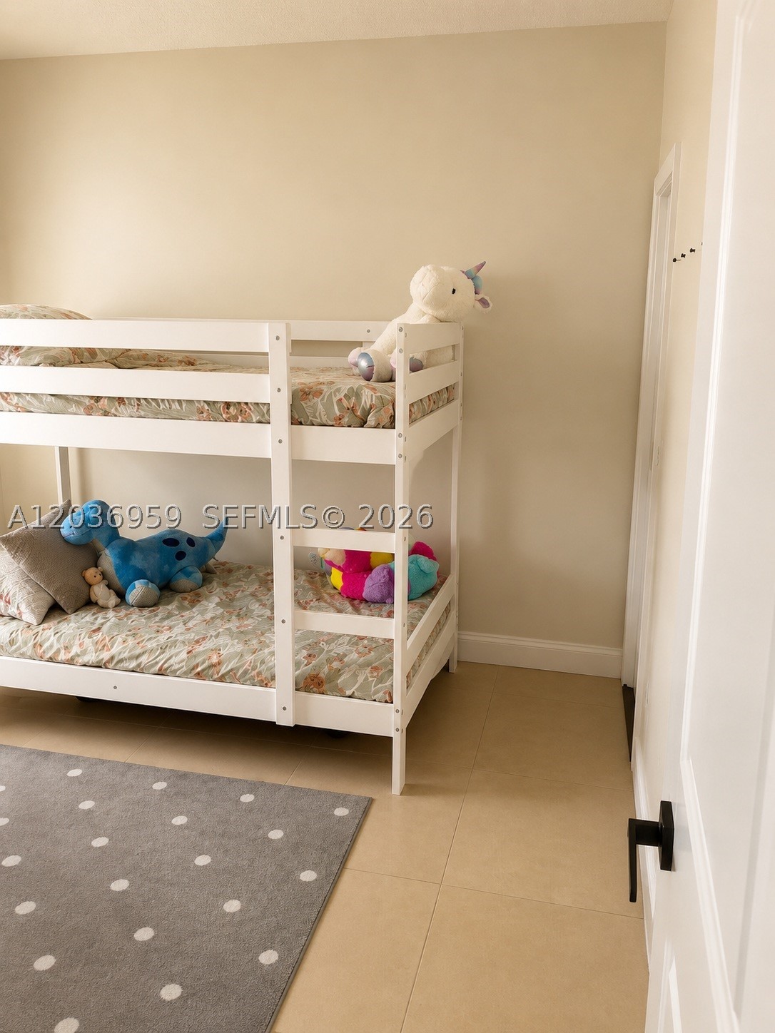LAKES OF THE MEADOW SEC 5 - Residential