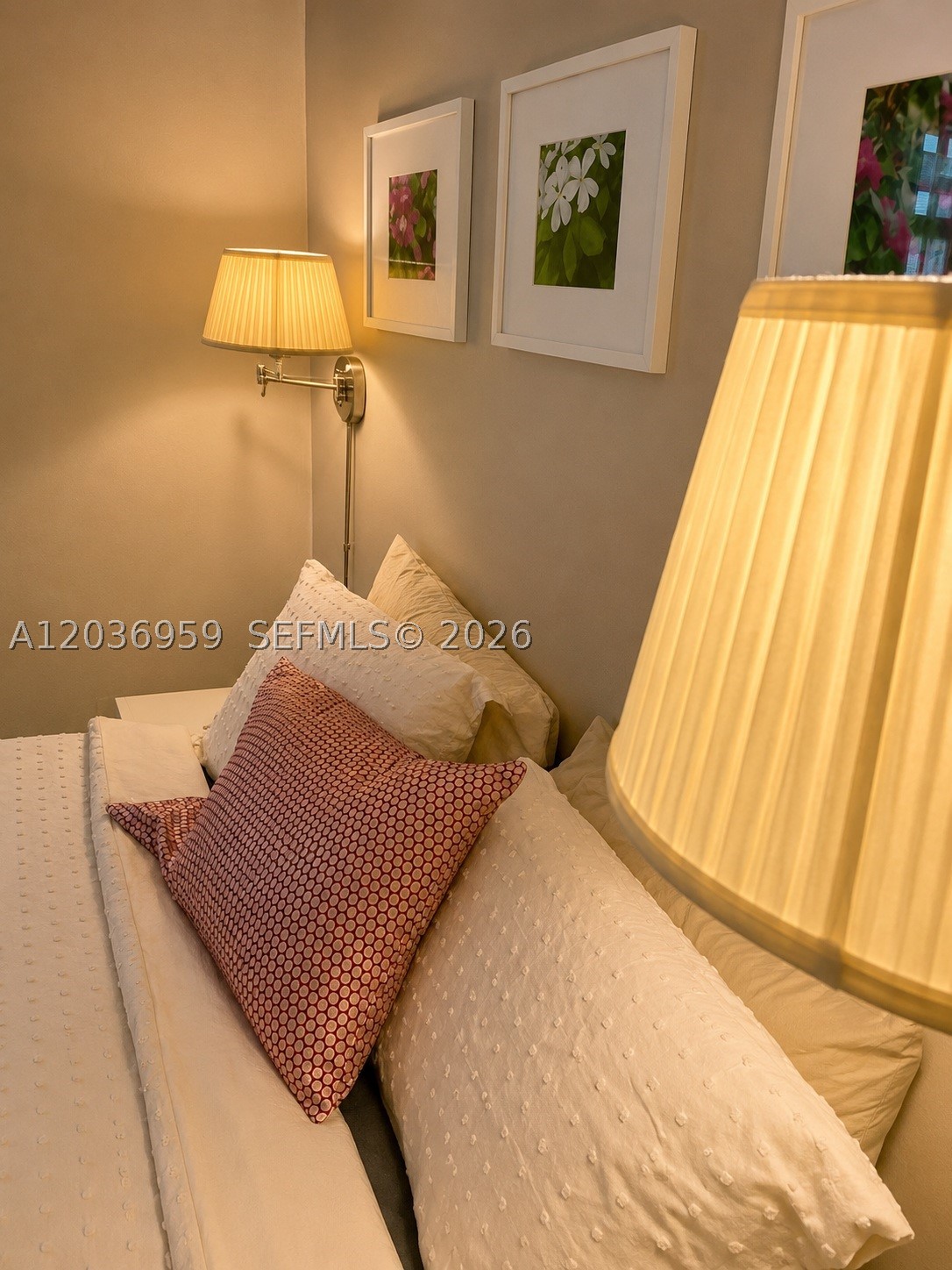 LAKES OF THE MEADOW SEC 5 - Residential
