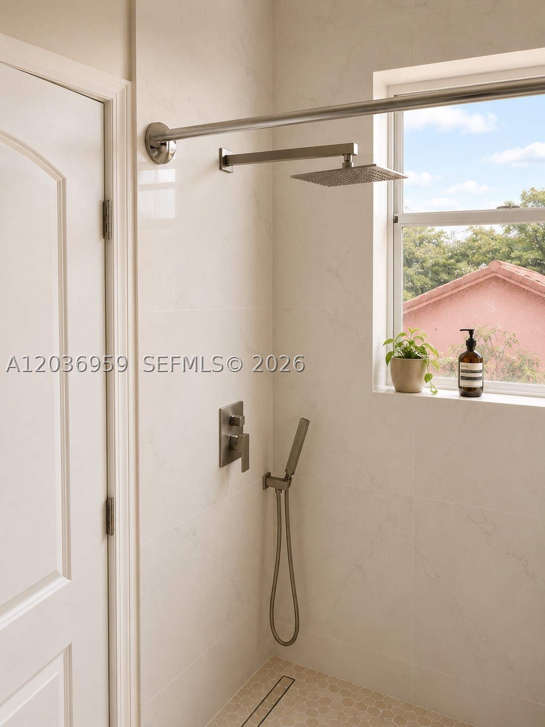 LAKES OF THE MEADOW SEC 5 - Residential