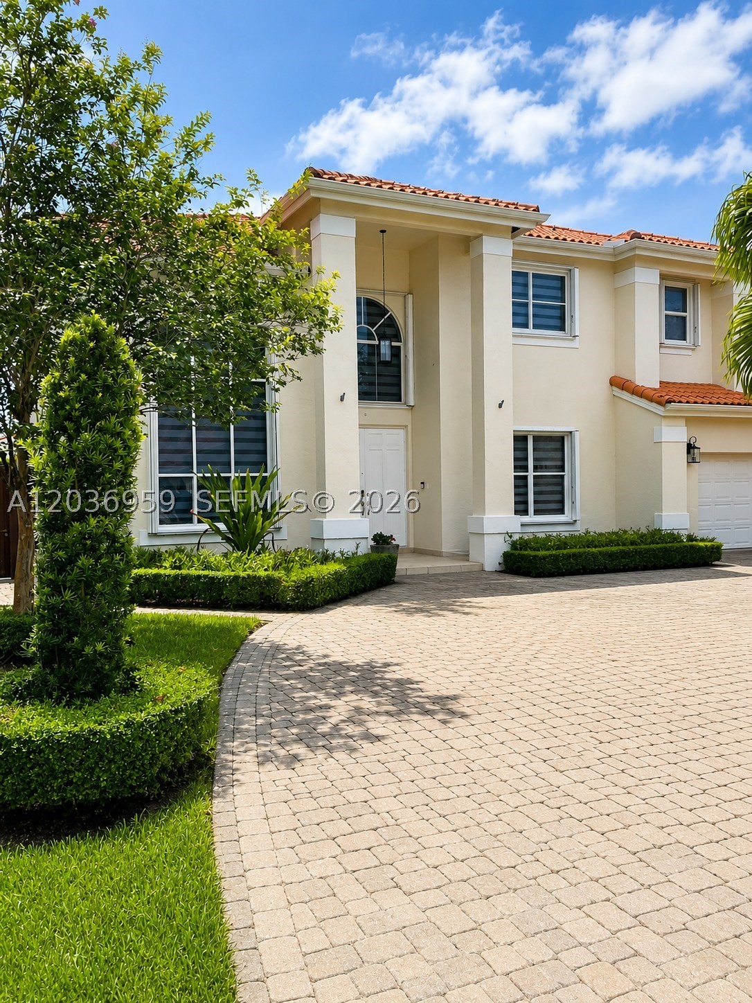 LAKES OF THE MEADOW SEC 5 - Residential