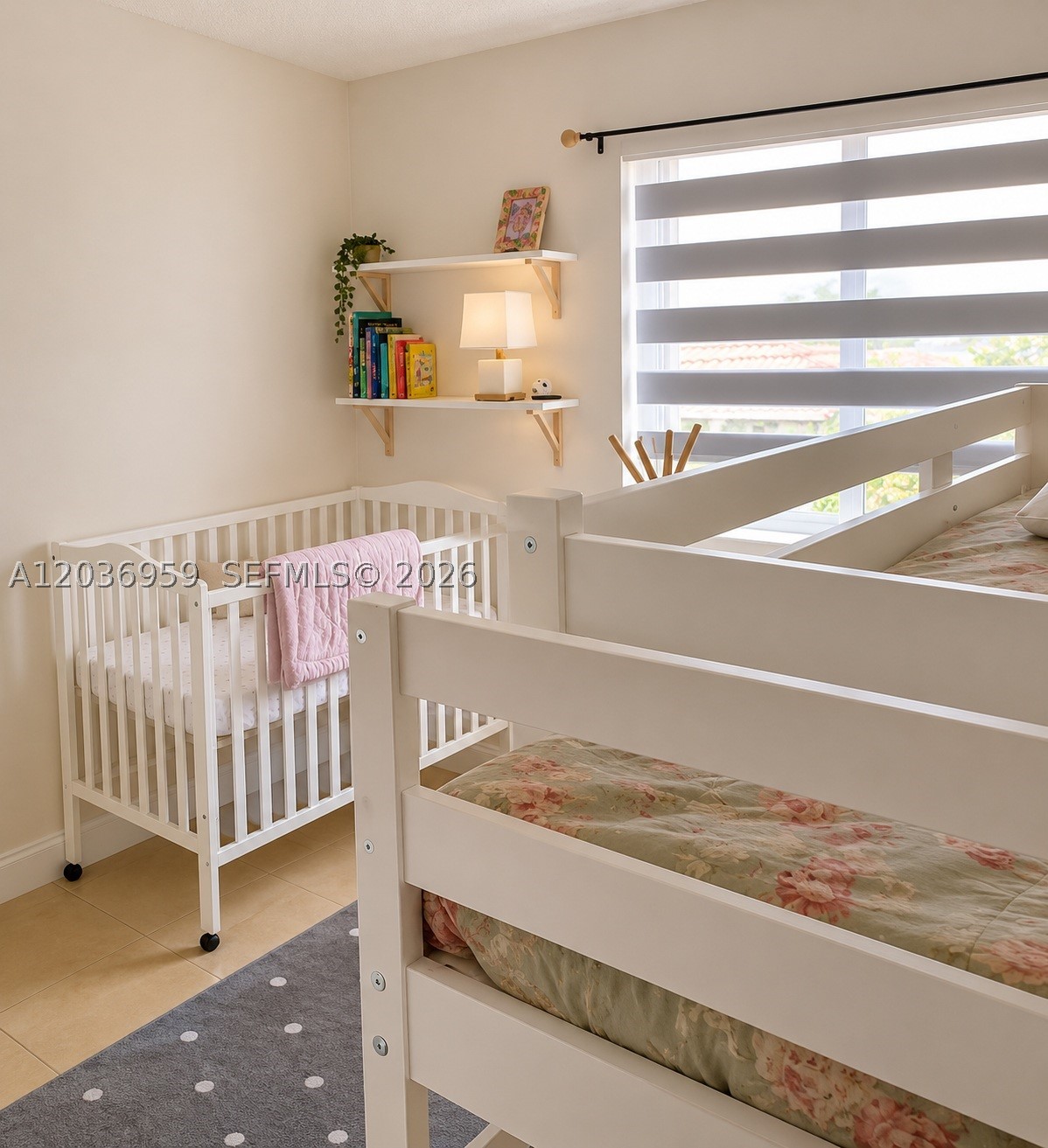 LAKES OF THE MEADOW SEC 5 - Residential