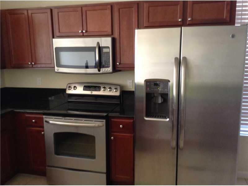 PALOMA LAKES PLAT 176-171 - Residential Lease