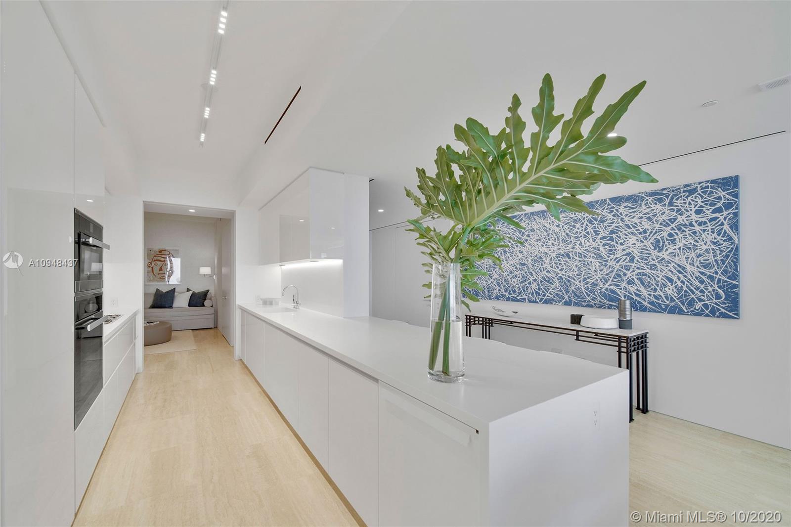 SURF CLUB CONDO - Residential