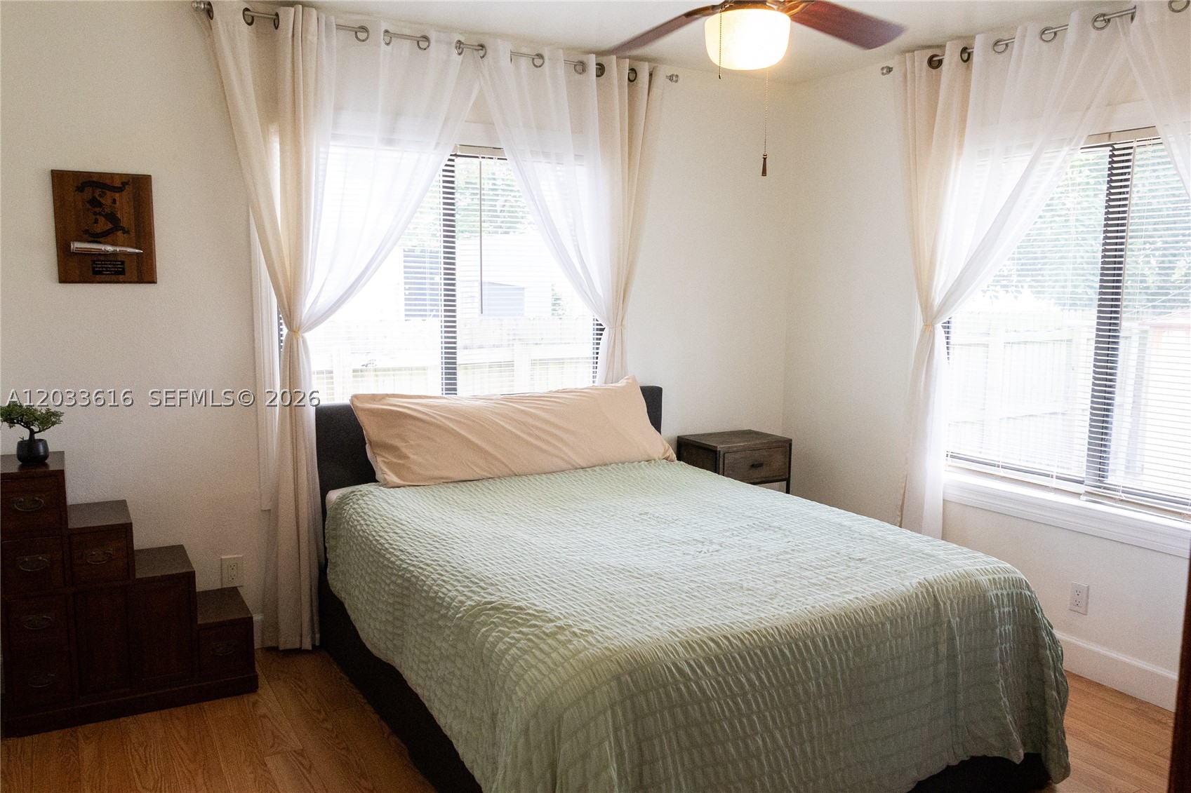 HOLLYWOOD PARK - Residential