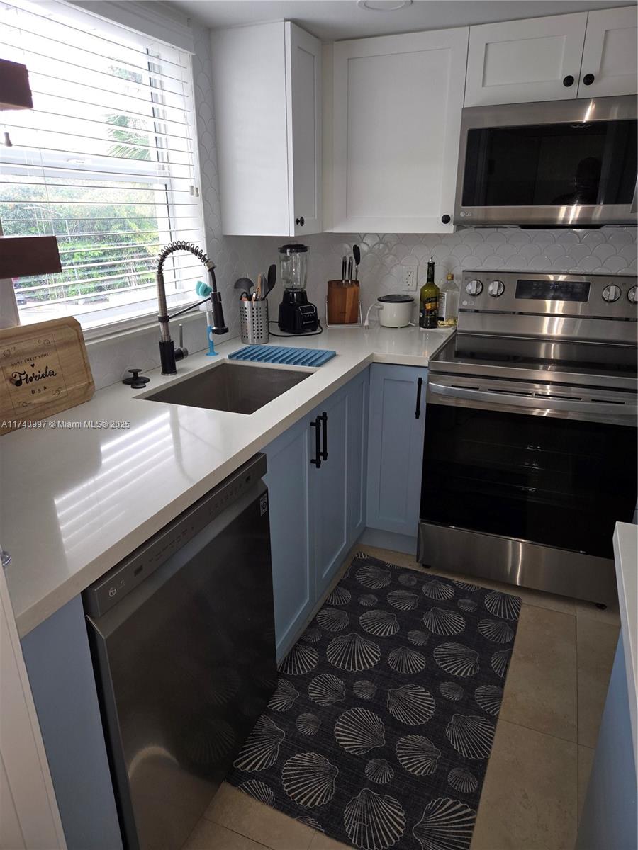 JEFFERSON PARK CONDO - Residential Lease