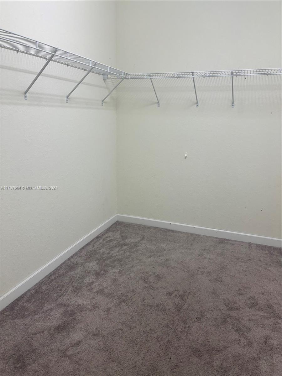COCO PALM ESTATES - Residential Lease