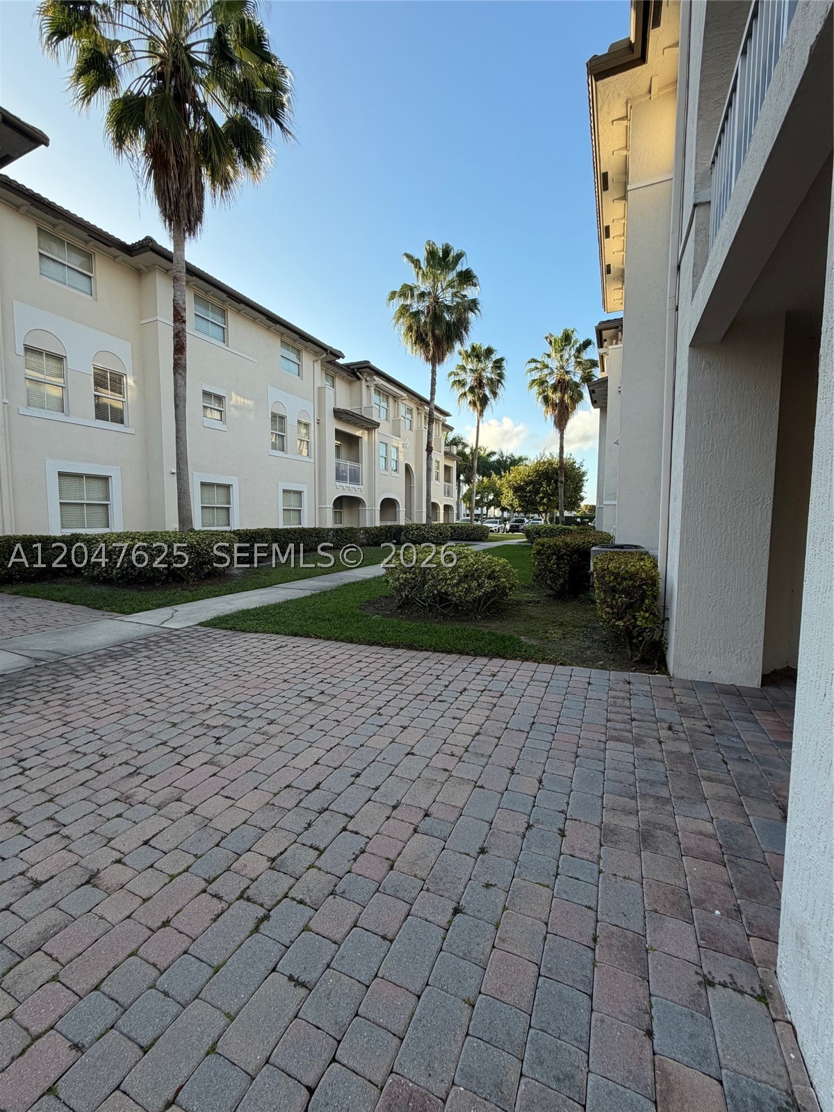 ST MORTIZ AT DORAL CONDO - Residential