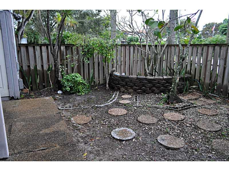 OMEGA VILLAS 2 CONDO - Residential Lease
