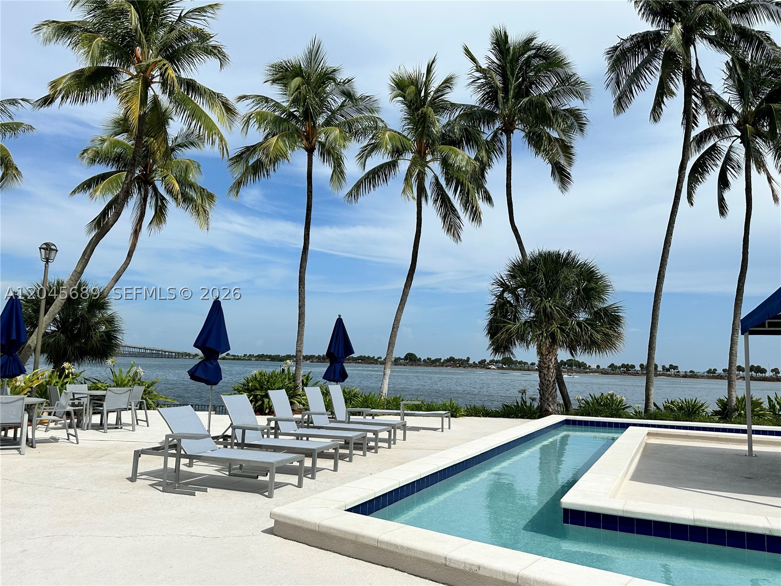 BRICKELL BAY CLUB CONDO - Residential Lease