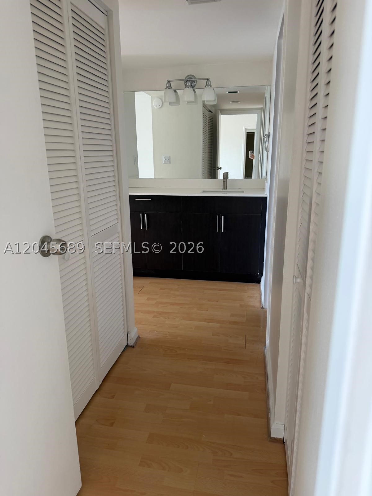 BRICKELL BAY CLUB CONDO - Residential Lease
