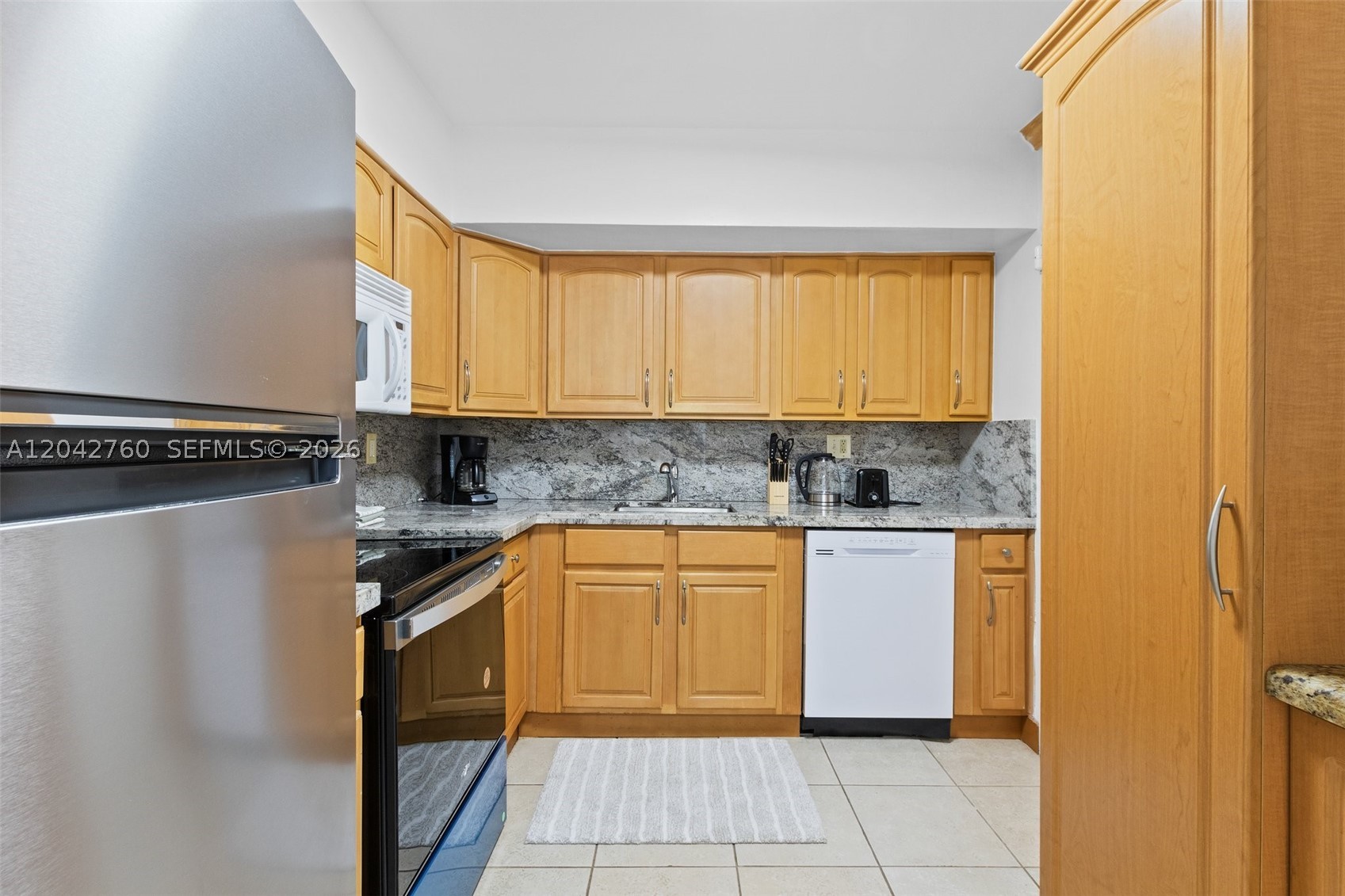SEA AIR TOWERS CONDO - Residential