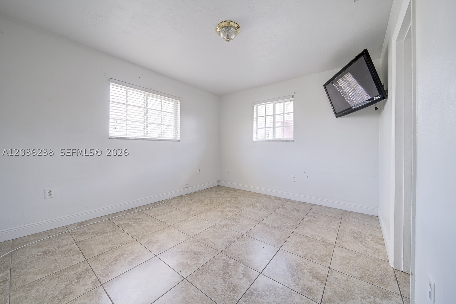 SWEETWATER GROVES .14 AC - Residential Income