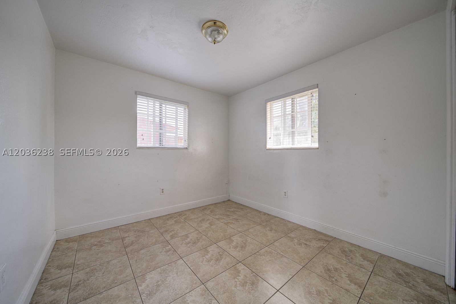 SWEETWATER GROVES .14 AC - Residential Income