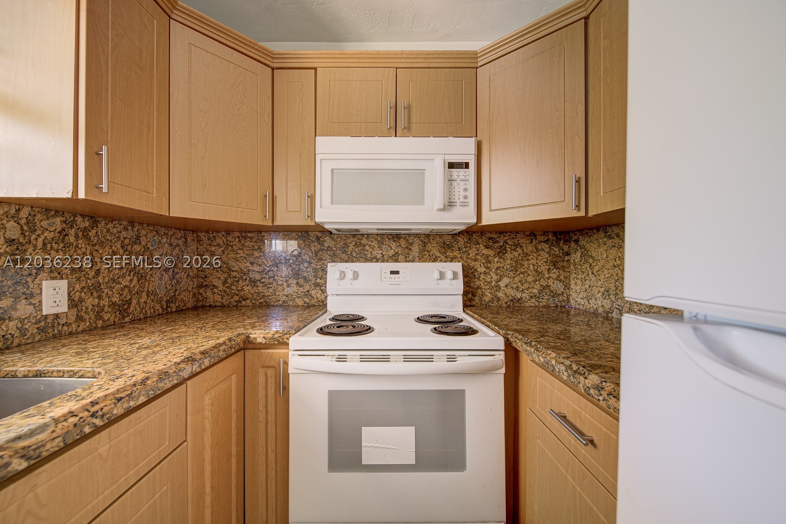 SWEETWATER GROVES .14 AC - Residential Income