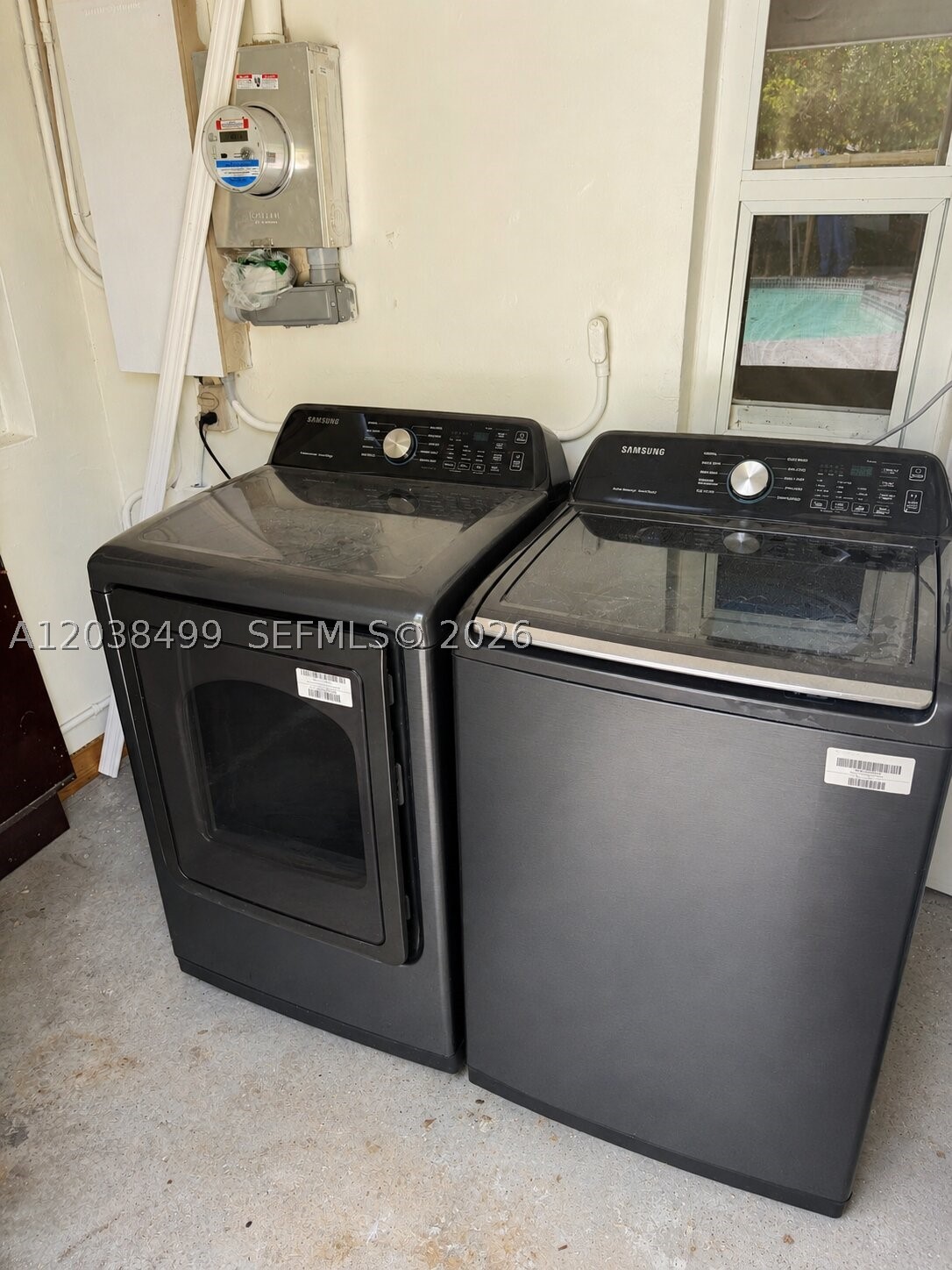 NORTH HOLLYWOOD - Residential Lease