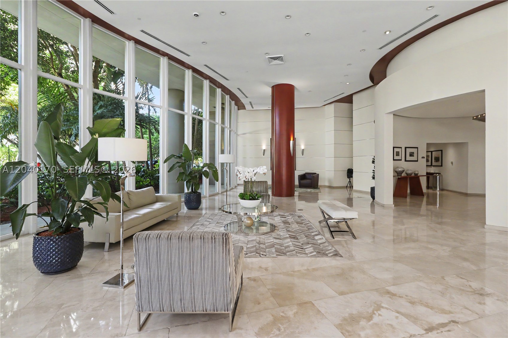THE METROPOLITAN CONDO - Residential