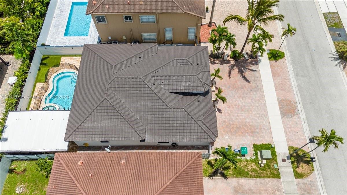 EFM ESTATES SECTIONS TWO - Residential Lease