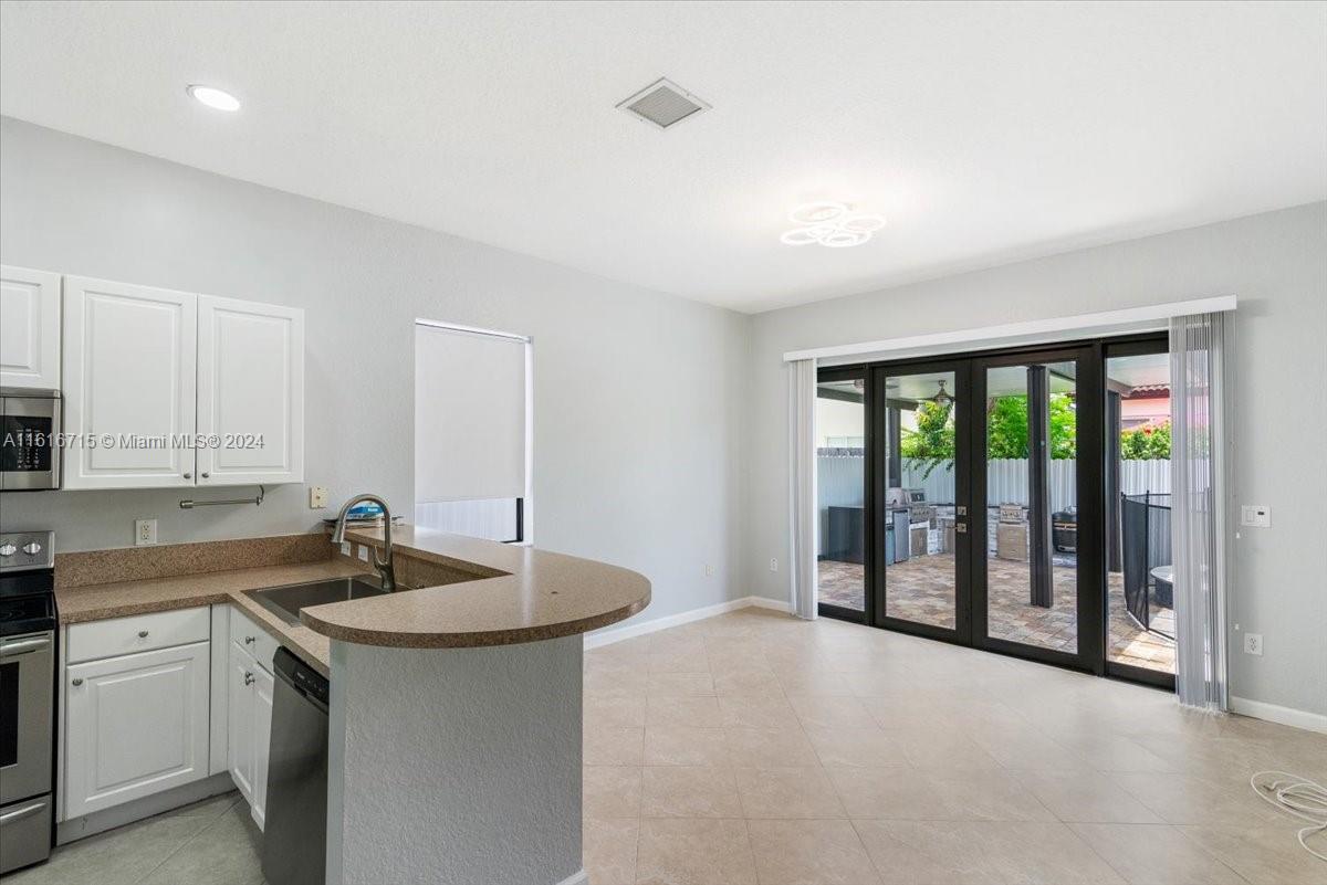 EFM ESTATES SECTIONS TWO - Residential Lease