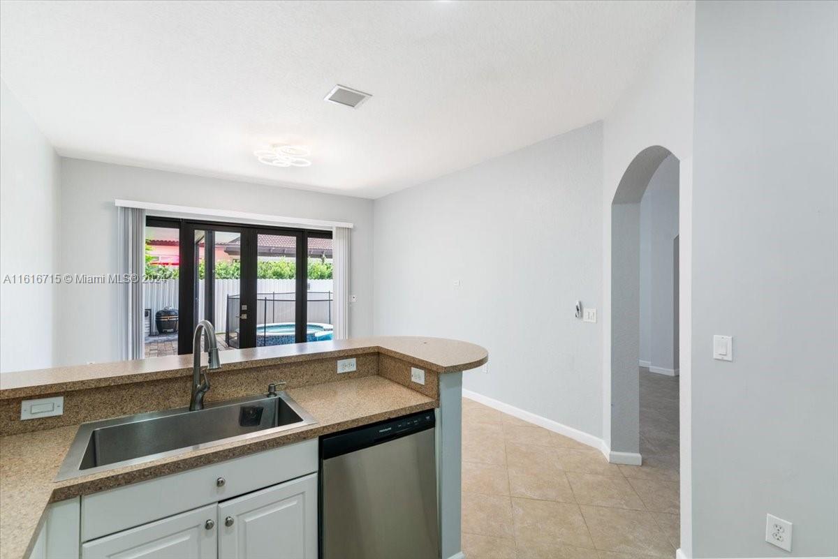EFM ESTATES SECTIONS TWO - Residential Lease