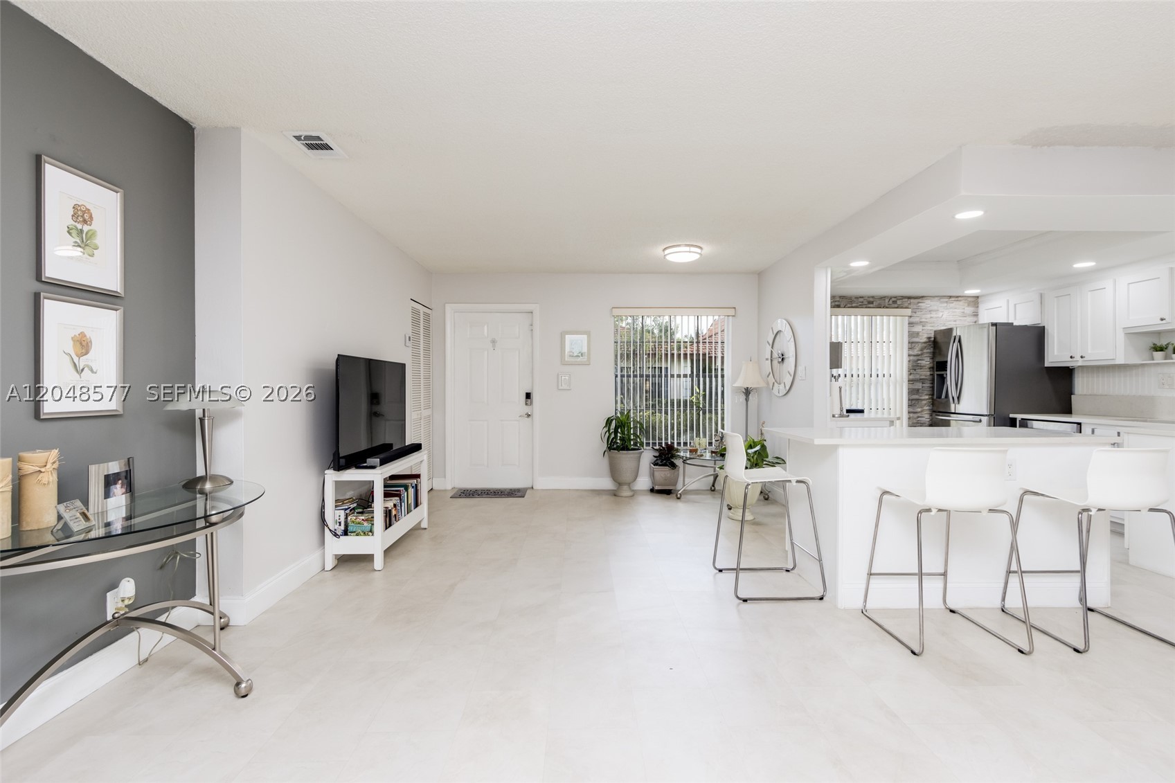 NOVA VILLAS CONDOMINIUM 6 - Residential