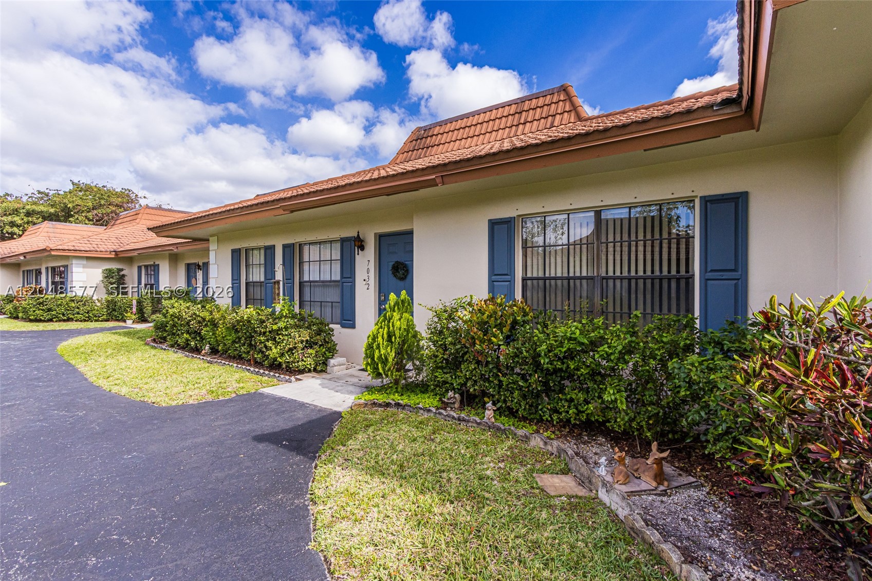 NOVA VILLAS CONDOMINIUM 6 - Residential