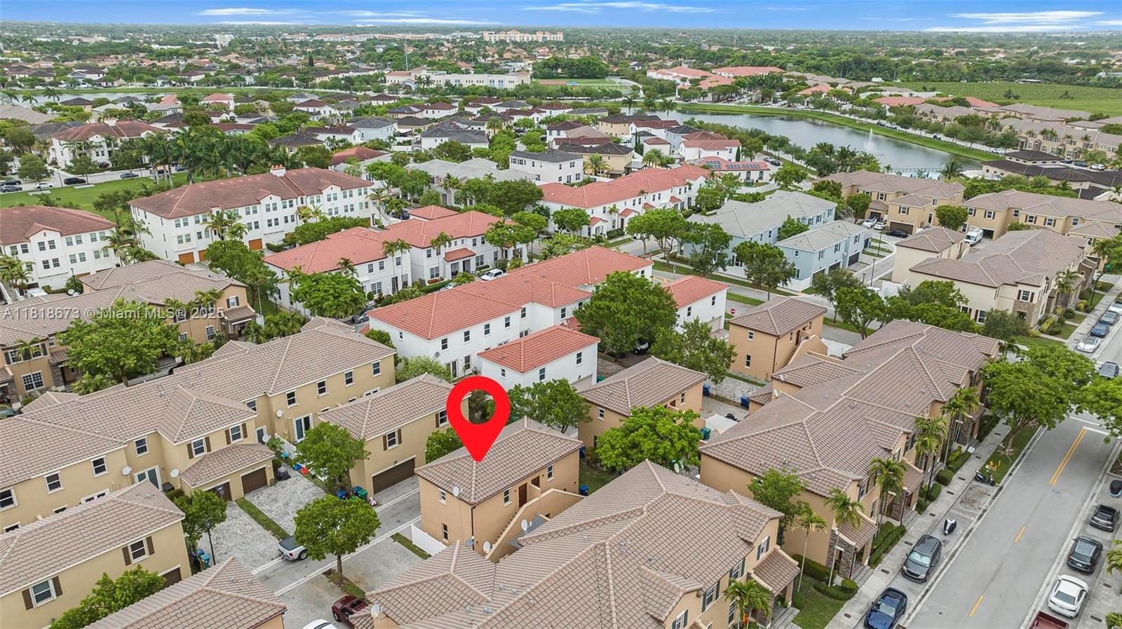 KENDALL COMMONS TOWNHOMES - Residential Lease