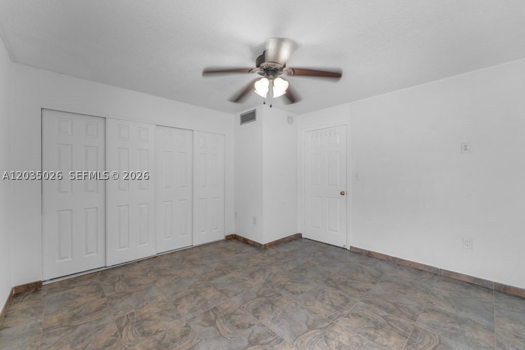SPANISH TRACE CONDO - Residential Lease