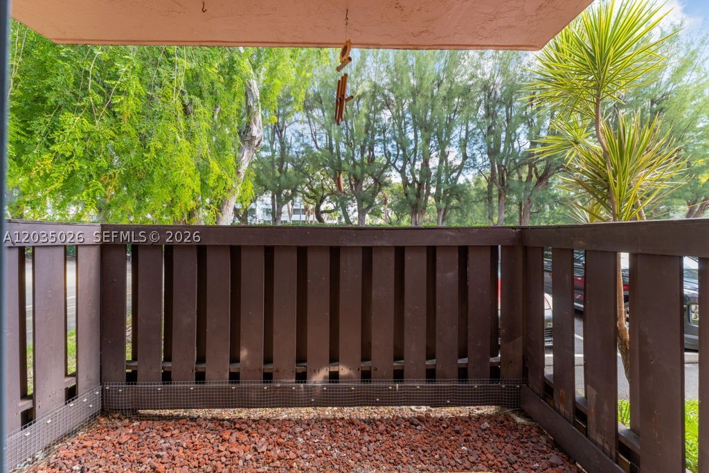 SPANISH TRACE CONDO - Residential Lease