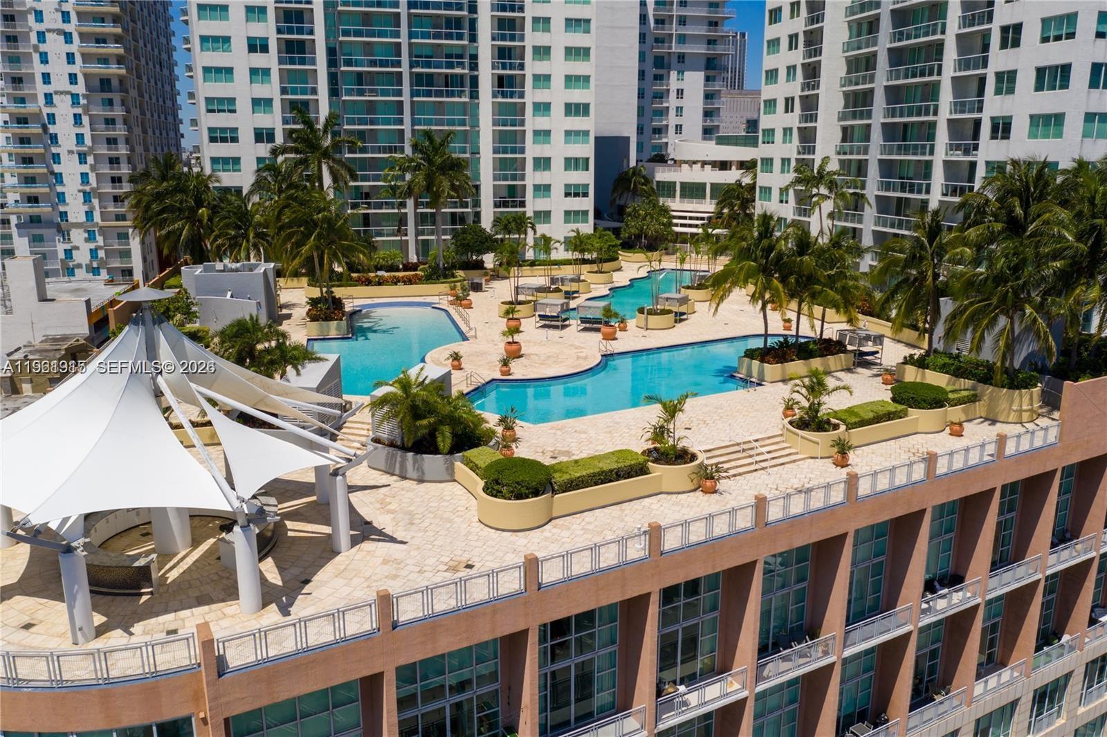 VIZCAYNE SOUTH CONDO - Residential