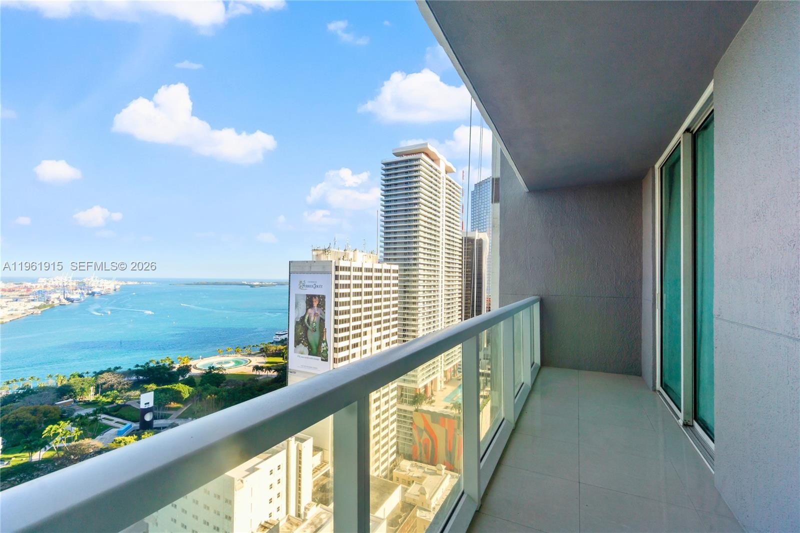 VIZCAYNE SOUTH CONDO - Residential