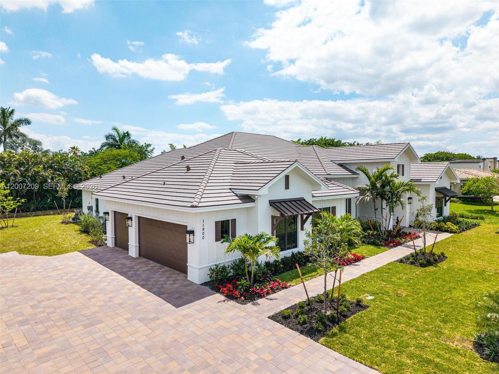 FLAMINGO RANCH ESTATES - Residential