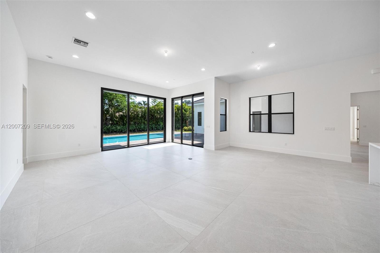 FLAMINGO RANCH ESTATES - Residential