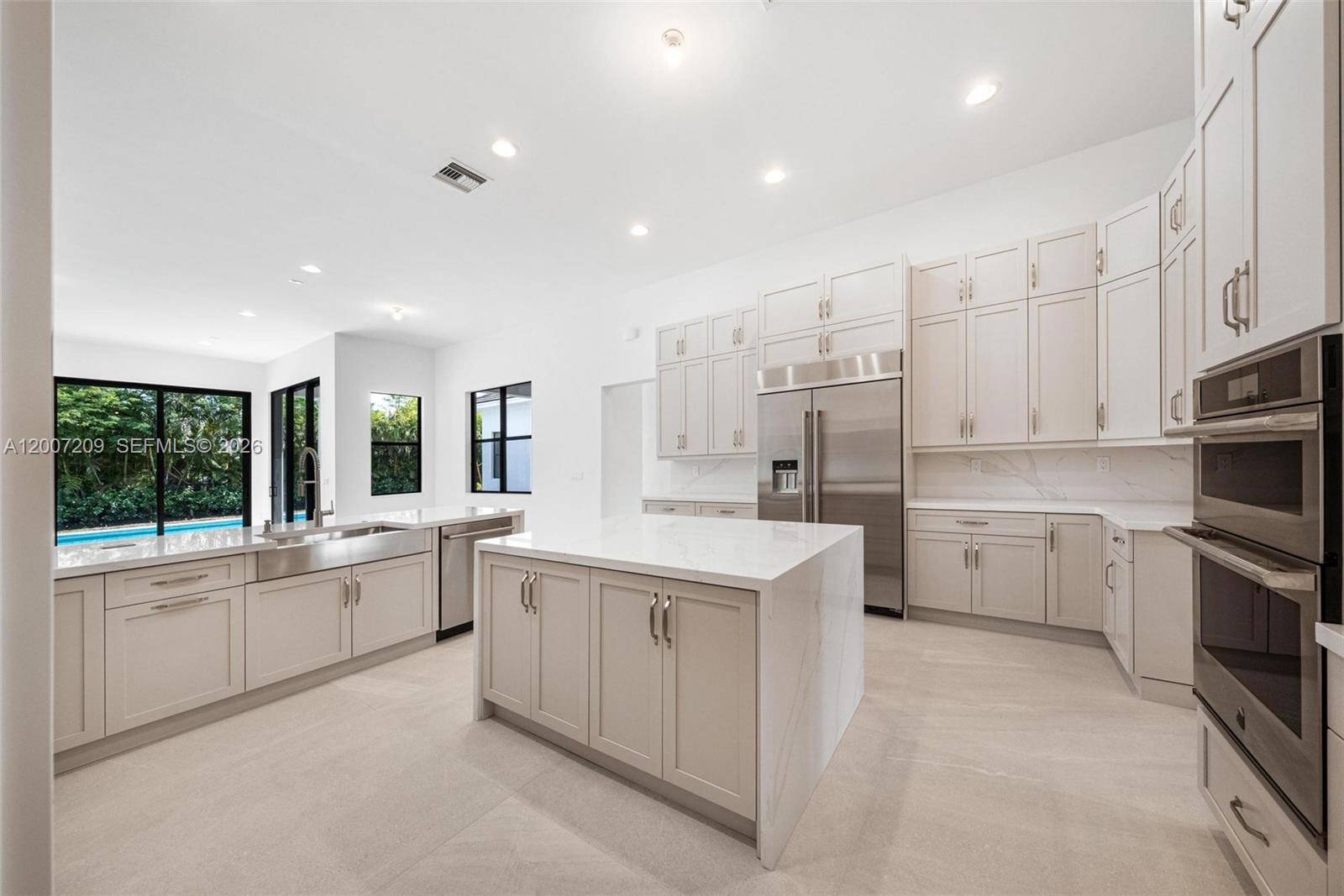 FLAMINGO RANCH ESTATES - Residential