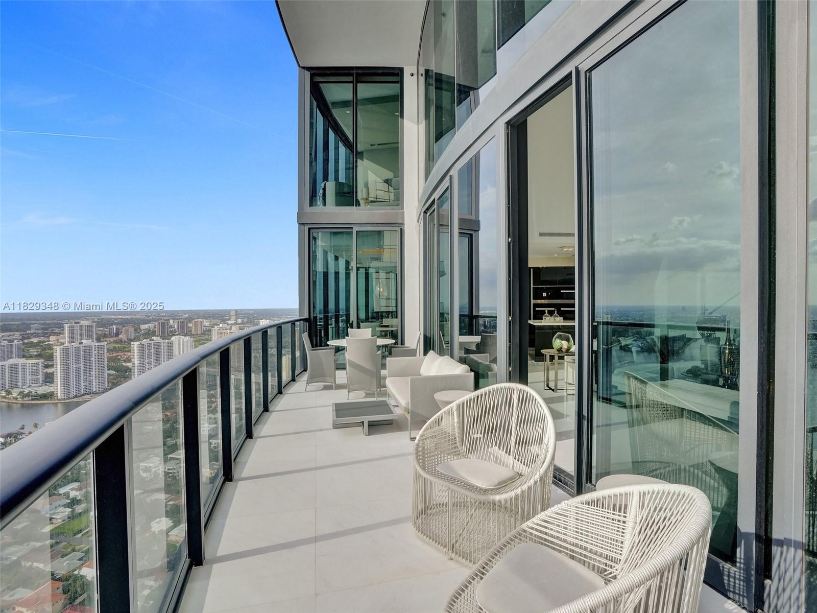18555 COLLINS AVENUE COND - Residential