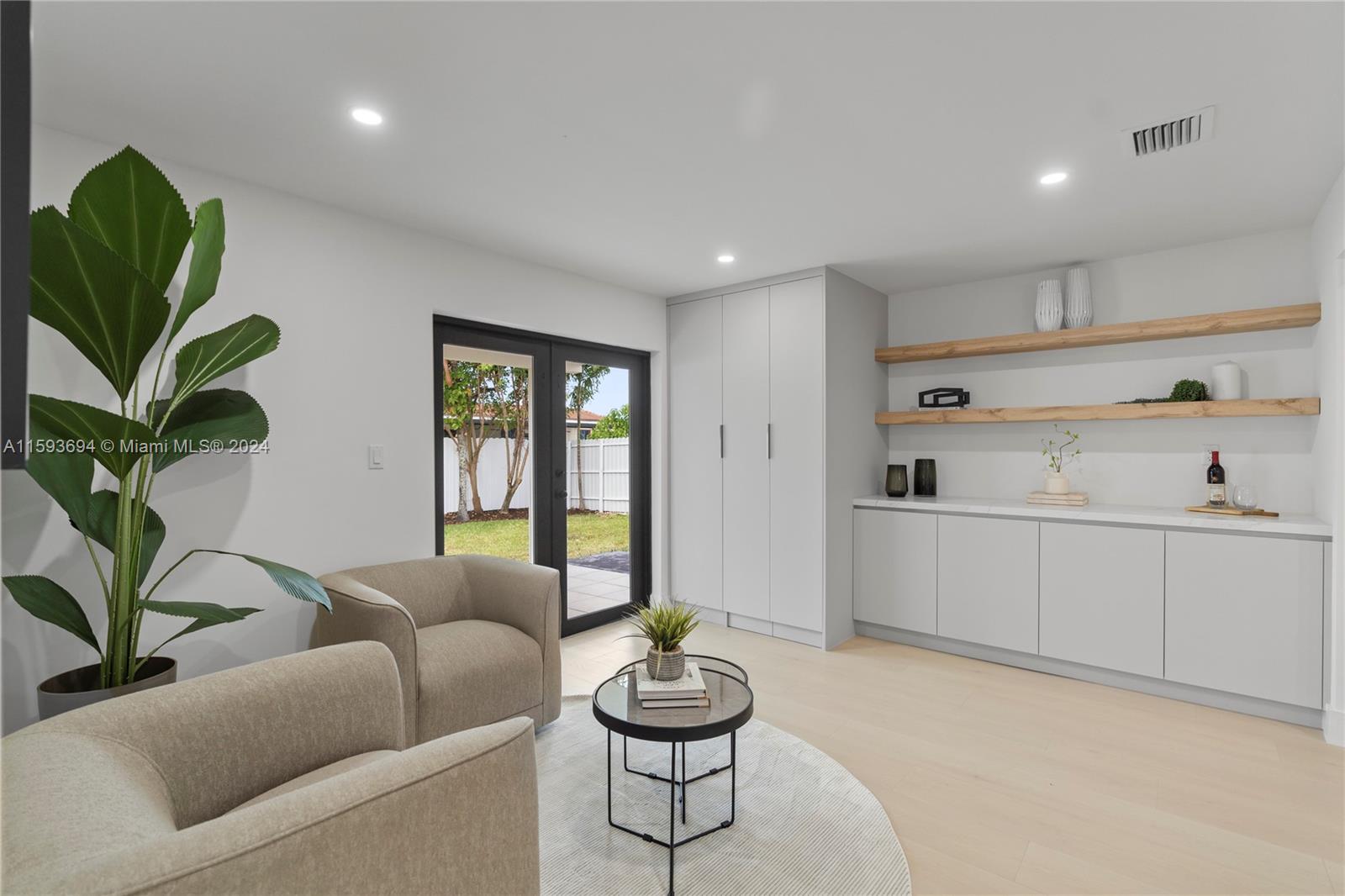 SOUTHERN ESTS - Residential