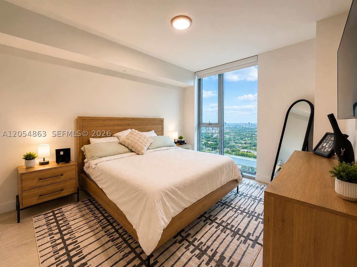 METROPICA NORTH TOWER ONE - Residential