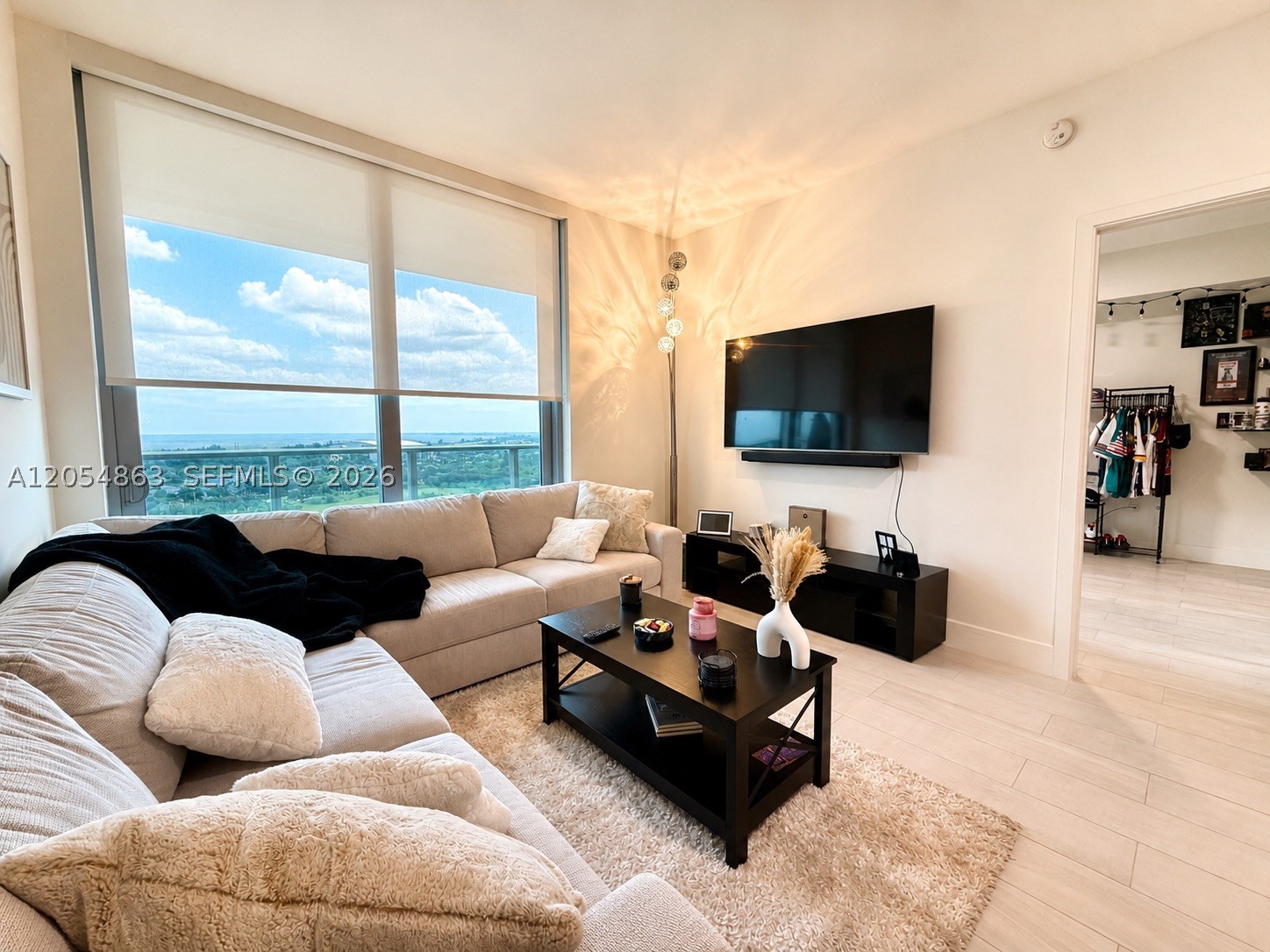 METROPICA NORTH TOWER ONE - Residential