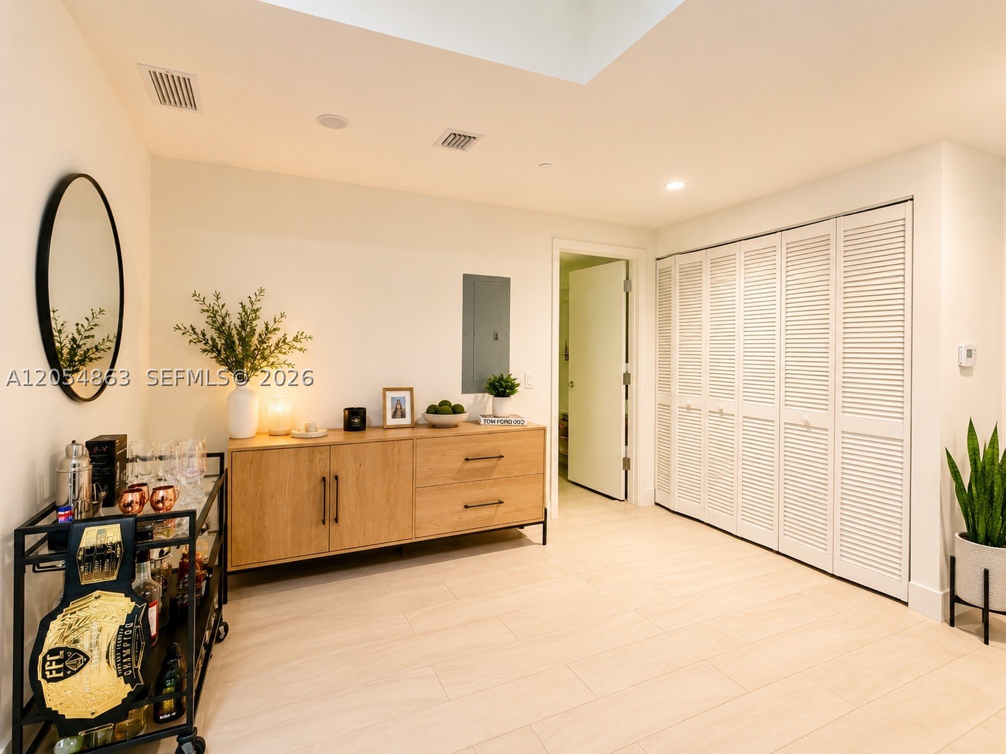 METROPICA NORTH TOWER ONE - Residential