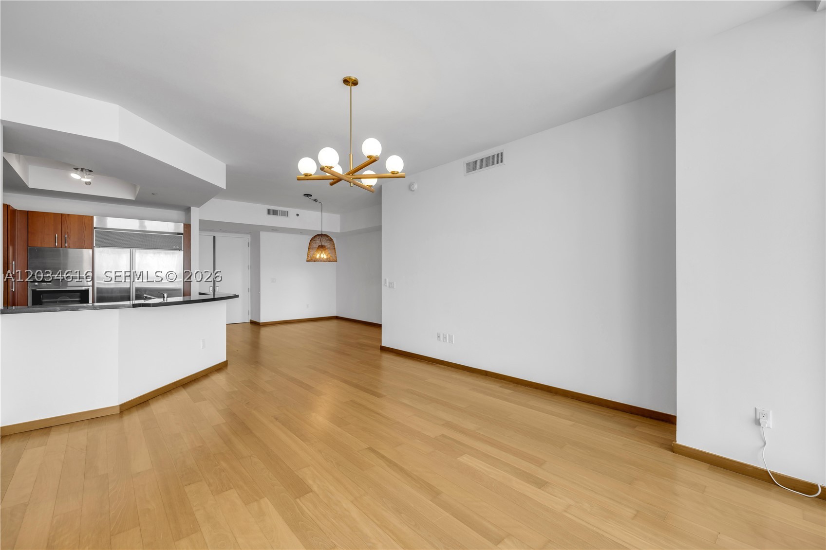 CONTINUUM ON SOUTH BEACH - Residential Lease
