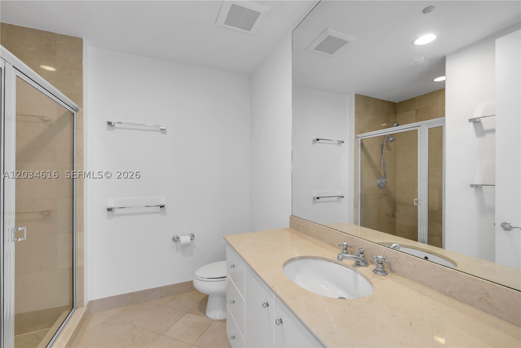 CONTINUUM ON SOUTH BEACH - Residential Lease