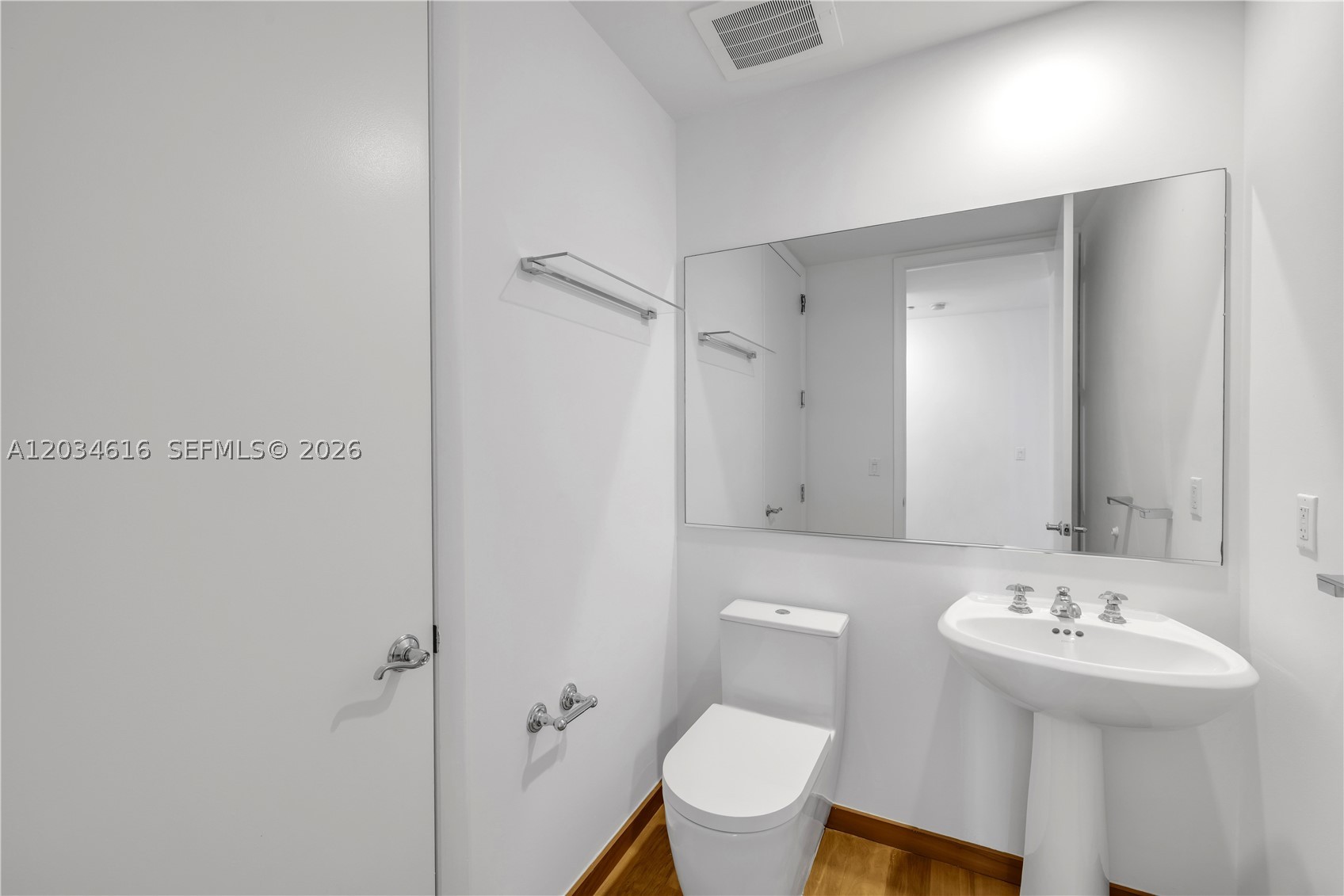 CONTINUUM ON SOUTH BEACH - Residential Lease